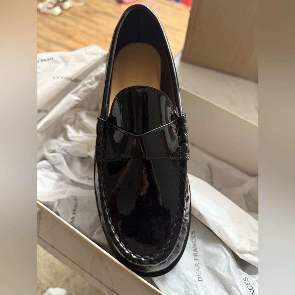 Sold 
Dear Frances Lucca Loafer